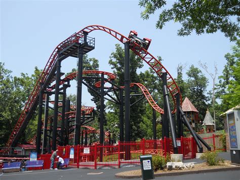 Six flags missouri - Six Flags has 27 parks across the United States, Mexico and Canada with world-class coasters, family rides for all ages, up-close animal encounters and thrilling water parks. 